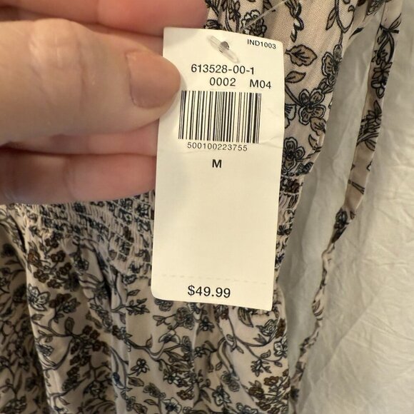 NWT Old Navy Waist-Defined Floral Sleeveless Tie Back Smocked Maxi Dress Medium - Picture 3 of 13